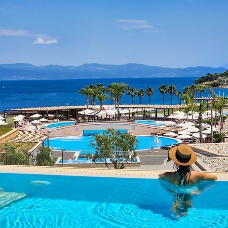 Miraggio Thermal Spa Resort Paliouri Exterior foto The resort's main pool