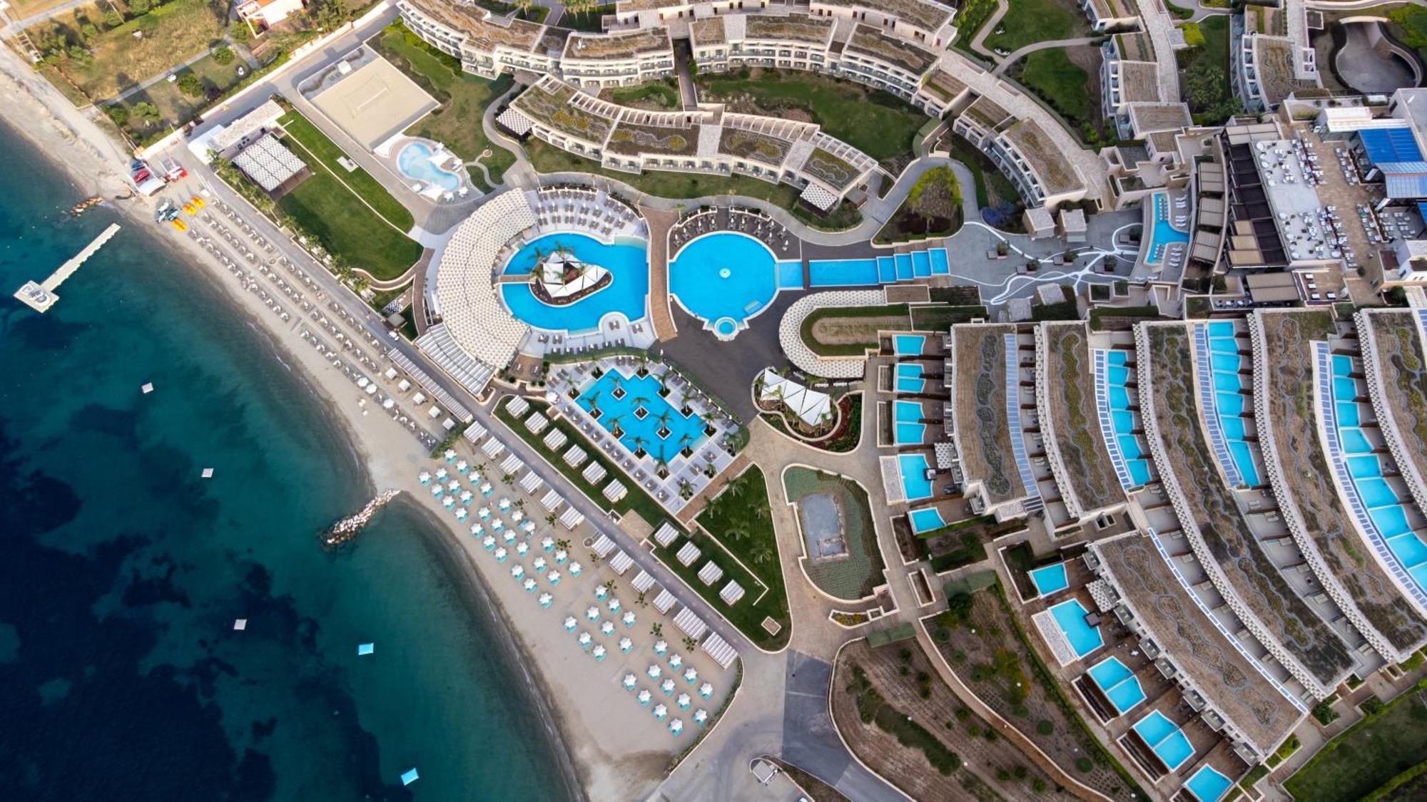 Miraggio Thermal Spa Resort Paliouri Exterior foto Aerial view of the resort