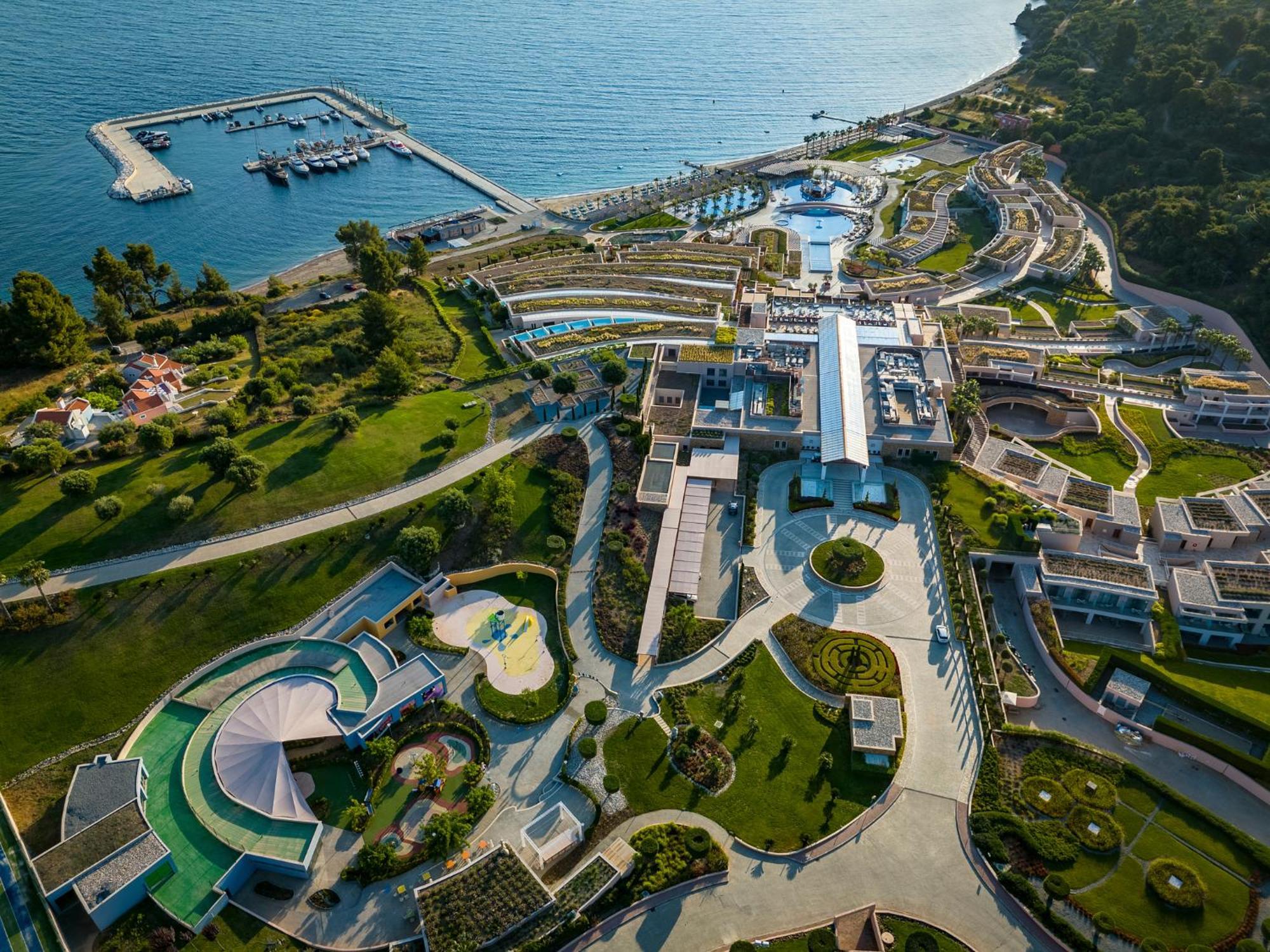 Miraggio Thermal Spa Resort Paliouri Exterior foto The resort from the air